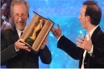 Steven Spielberg  e Roberto Benigni